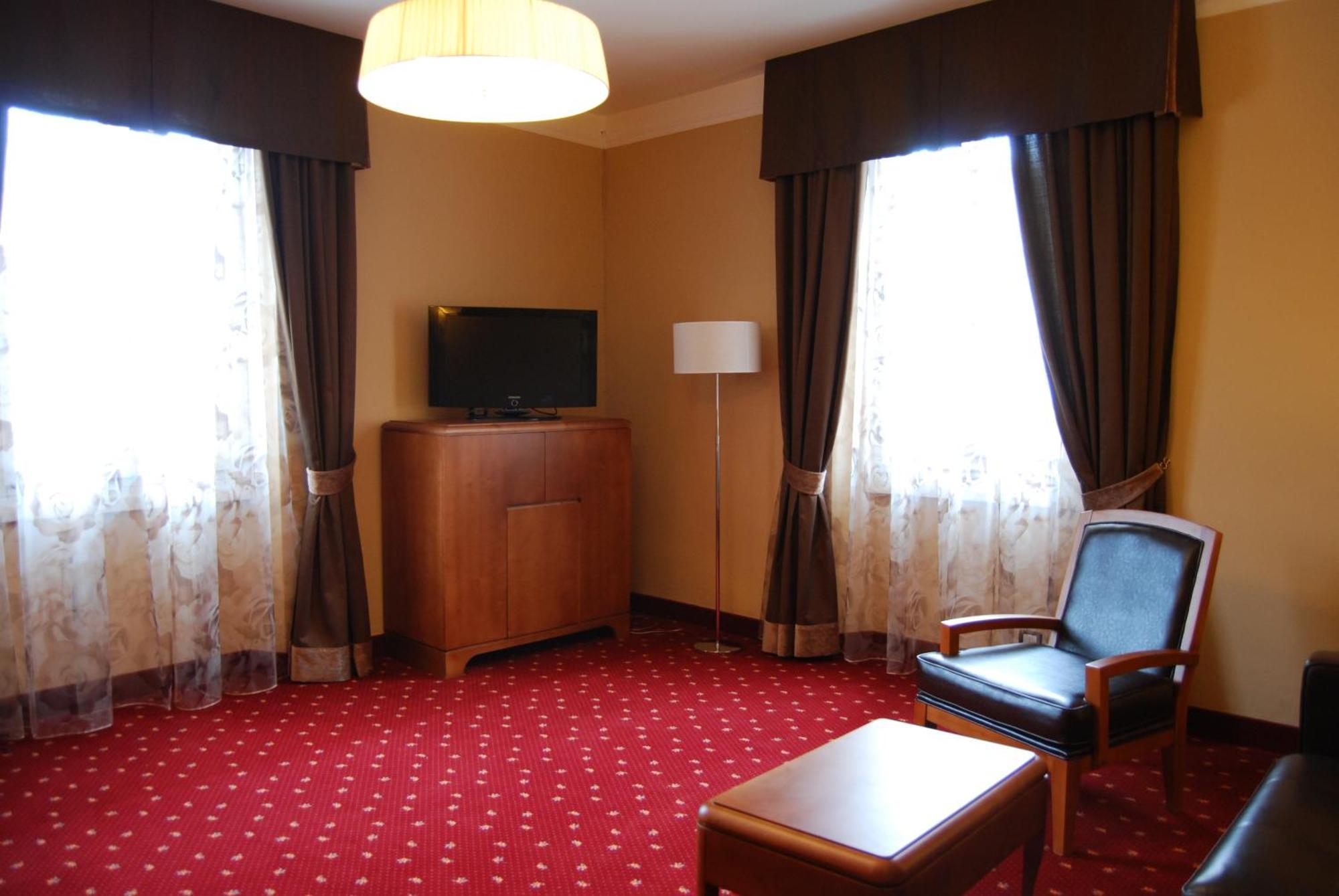 Hotel Milano Pool & Garden